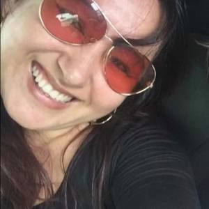 Meet your Posher, Kenia